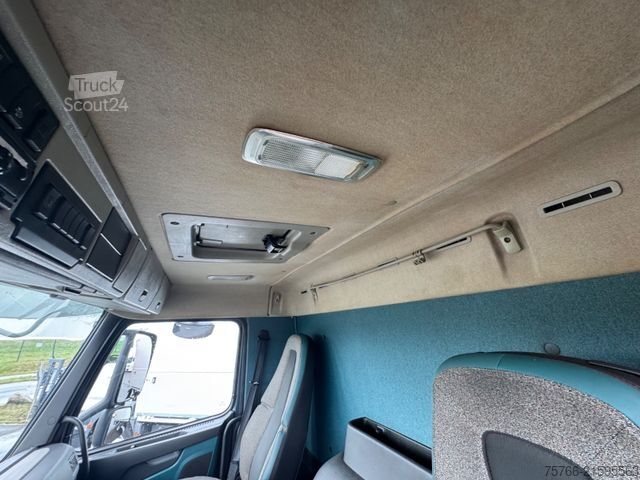 Autocarro con pianale e telone VOLVO FM 410 / LBW / 2 x AHK / LENKACHSE / 19 PAL