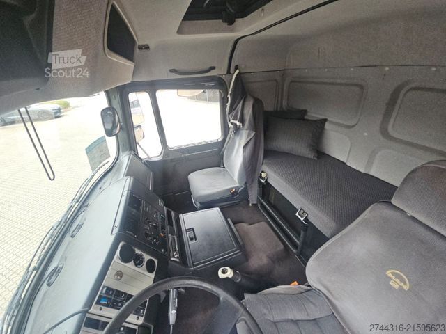 Box truck MAN 18.264 MLLC