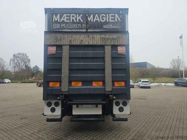 Box truck MAN 18.264 MLLC