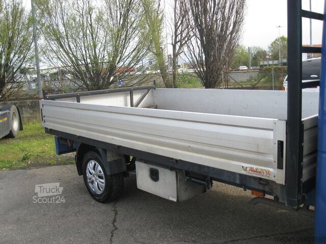 Furgon cu platformă Opel Movano B