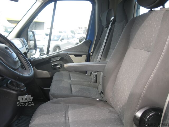 Furgon cu platformă Opel Movano B