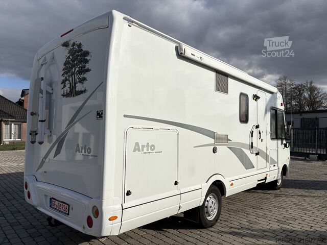 Integrated camper Niesmann+Bischoff Arto 69
