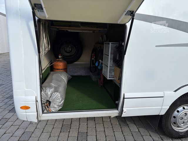 Integrated camper Niesmann+Bischoff Arto 69