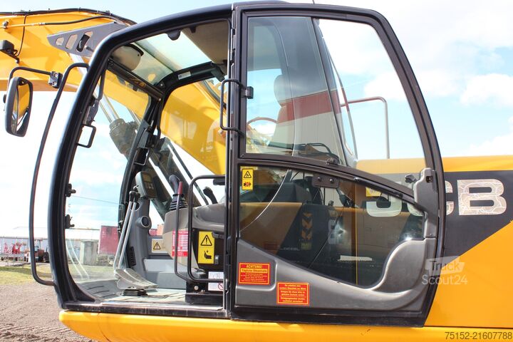 Goseniški bager JCB JS 220 LR (Long Reach)