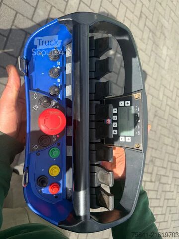 Vrachtwagen met kraan Volvo FH 540 8x4 HMF 5020-K6 + FJ 1000-K5