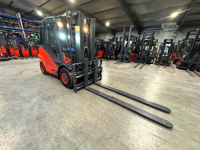 Frontgaffeltruck Linde H 50D [ID: 130]