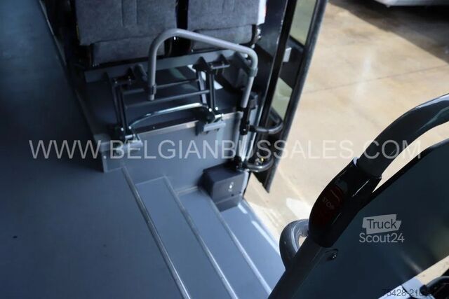 Intercitybus Iveco Crossway 10.8m Pop / Double middle door / Lift ...
