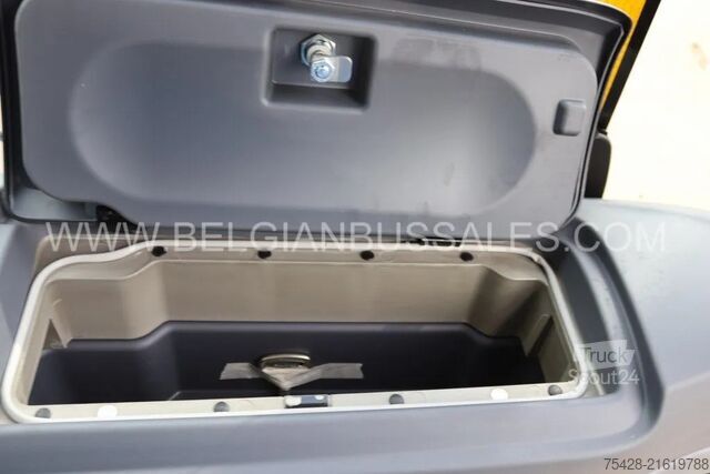 Intercitybus Iveco Crossway 10.8m Pop / Double middle door / Lift ...