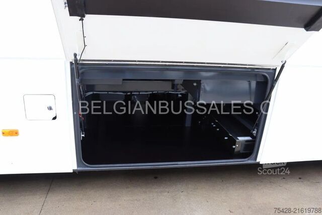 Intercitybus Iveco Crossway 10.8m Pop / Double middle door / Lift ...