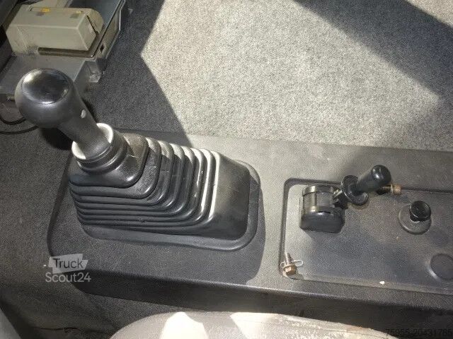 Tank Volvo FL 240 220PK 12000 LITER STEELSPRINGS