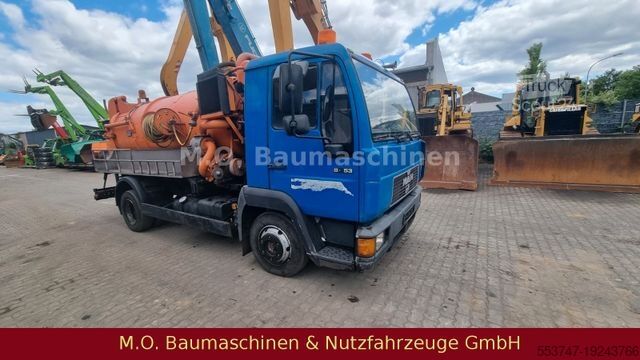 Autocisternă de vidanjare MAN 8.153 / Saug u. Druckwagen / 4x2/