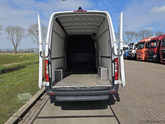 Kombi med högt tak VOLKSWAGEN TRANSPORTER 2.0 TDI TDI 110 L2H1