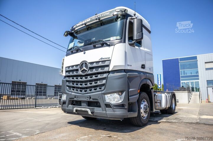 Standard tractor MERCEDES AROCS 1845 HAD - 4X4 + HYDR.