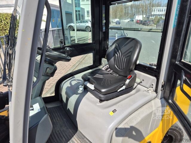 Stivuitor frontal Jungheinrich DFG 430