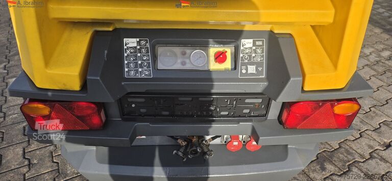 Compressore Atlas Copco XAS 68 KDG Kompressor mit Generator 12 KVA einsatzbereit 7 bar 3000rpm speed