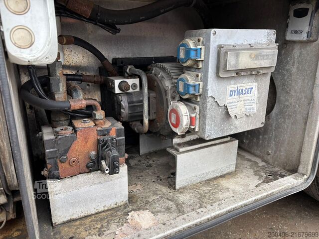 Organism deschis Volvo FH 16 750 6x4 GLOBE XL / RETARDER / TANDEM AXLE...