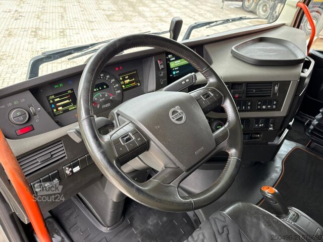 Organism deschis Volvo FH 16 750 6x4 GLOBE XL / RETARDER / TANDEM AXLE...