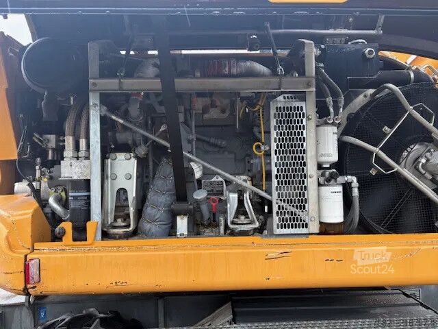 Pelle sur roues Liebherr A918 Compact