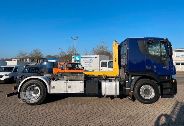 Camion benne à bras amovible IVECO Stralis 420 BL/ Palfinger/ AC/ Schalter/ L-Haus