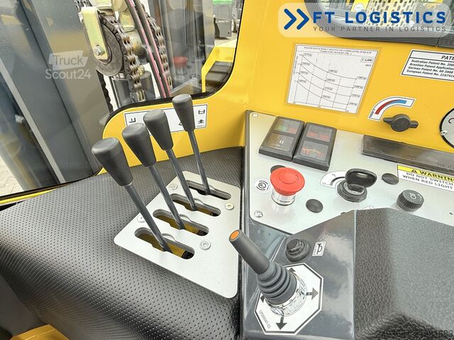 Carretilla retráctil de 4 vías Combilift C4000 GAS DUPLEX 4600 FORK POSITIONER