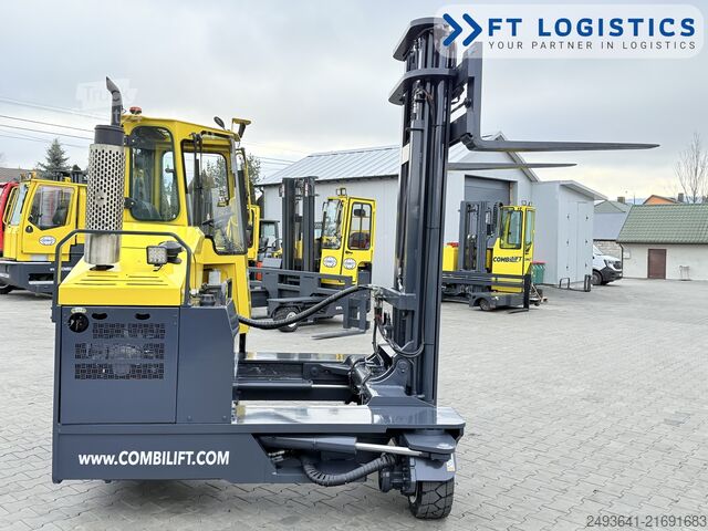 Carretilla retráctil de 4 vías Combilift C4000 GAS DUPLEX 4600 FORK POSITIONER