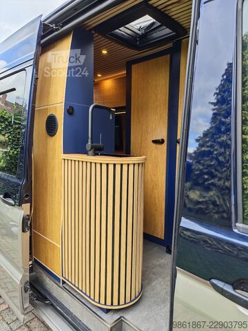 Autorulotă VW Crafter Manufaktur Ausbau