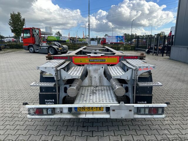 Konteinerių vežimas Van Hool 3-ASSIGE OPLEGGER 20FT ADR chassis / empty weig...