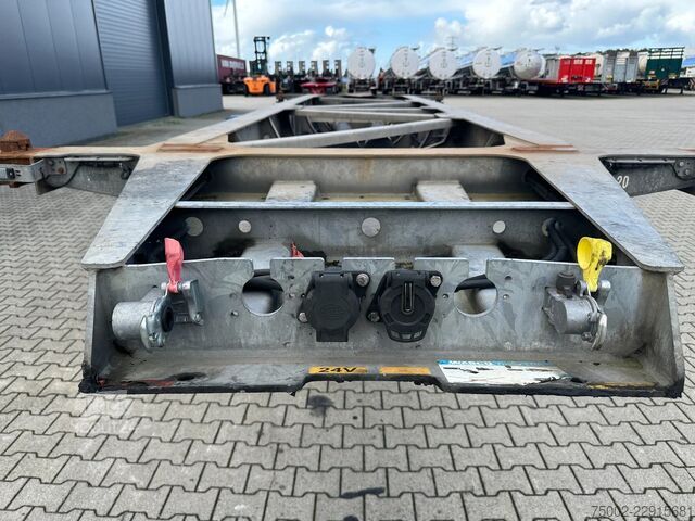 Konteinerių vežimas Van Hool 3-ASSIGE OPLEGGER 20FT ADR chassis / empty weig...