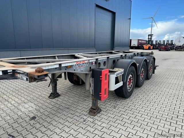 Konteinerių vežimas Van Hool 3-ASSIGE OPLEGGER 20FT ADR chassis / empty weig...