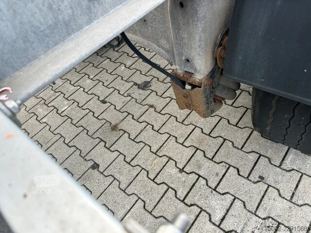 Konteinerių vežimas Van Hool 3-ASSIGE OPLEGGER 20FT ADR chassis / empty weig...