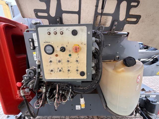 Piattaforma di lavoro Skyjack SJ63AJ 4x4 / 21.3 Meter / 1.886 H