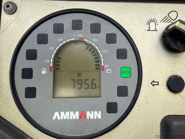 Walzenzug AMMANN ARX26 / 2019 BJ / 795 H / 2.460 KG