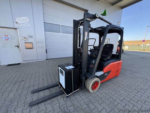 Elektro trotočkaš Linde E20L + Ladegerät NEU 48120--EK
