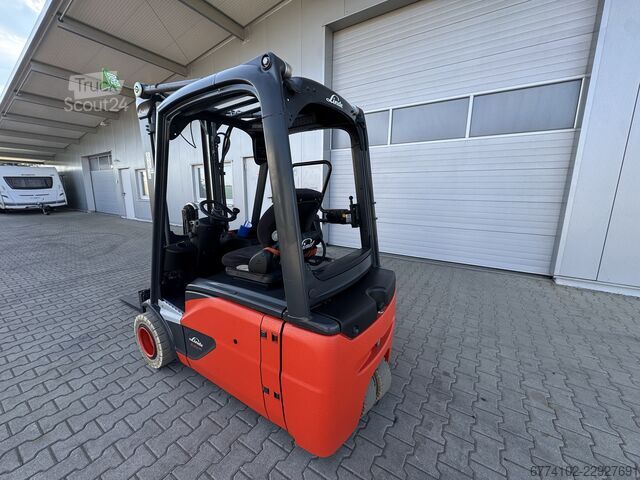 Elektro trotočkaš Linde E20L + Ladegerät NEU 48120--EK