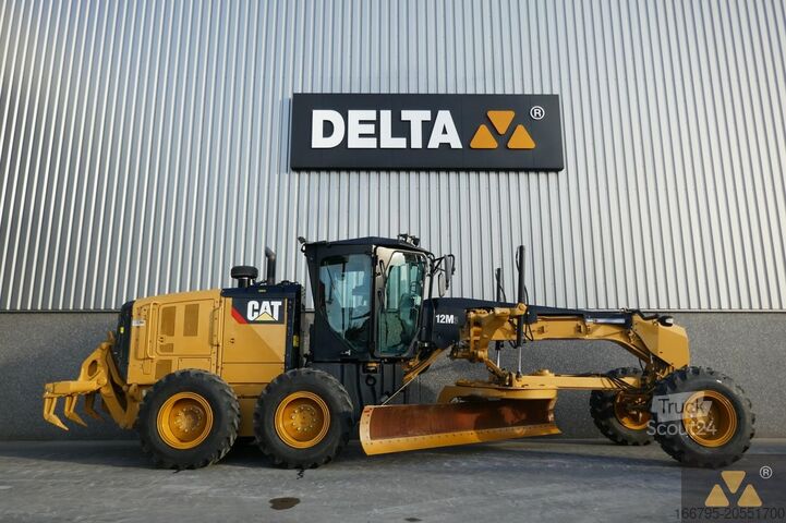 Grader Caterpillar 12M3