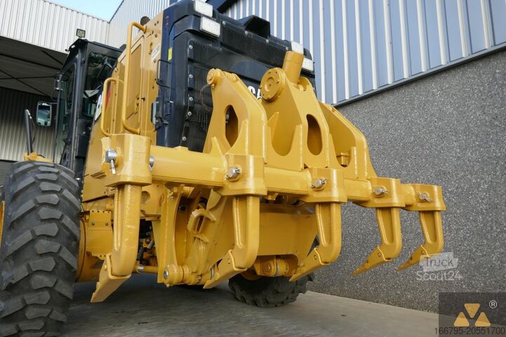 Grader Caterpillar 12M3