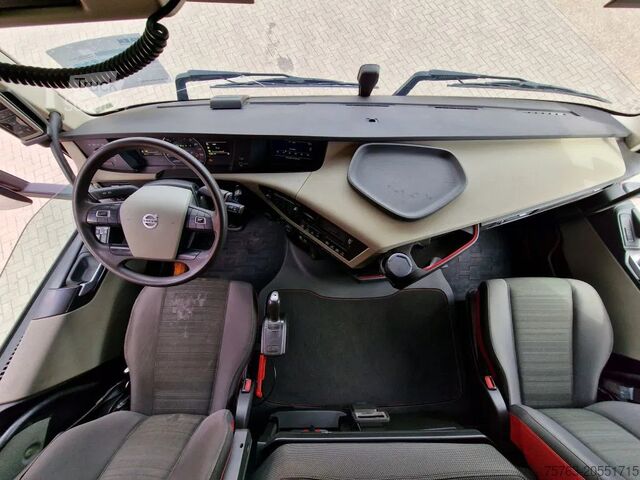 Standard-SZM Volvo FH 13.500 6x4 - HMF 1153 K2 crane kran grua - H...