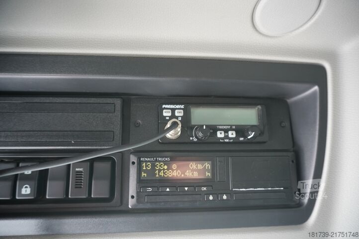 Konteiners Renault D280 16T / Box truck 18 EPAL / Tail lift