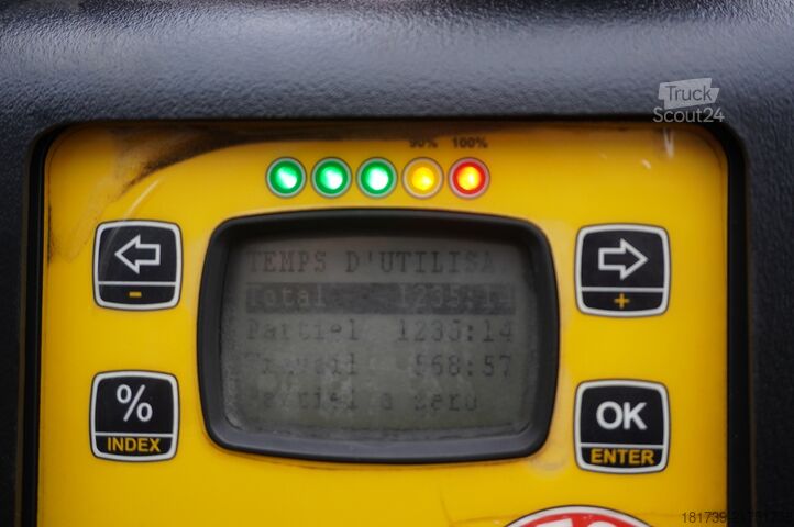 Platforma ar celtni Renault C280 DTI 8 / FASSI crane 5.6T / 560 mth