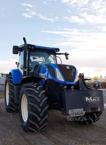 Traktor NW HOLLAND T7.245