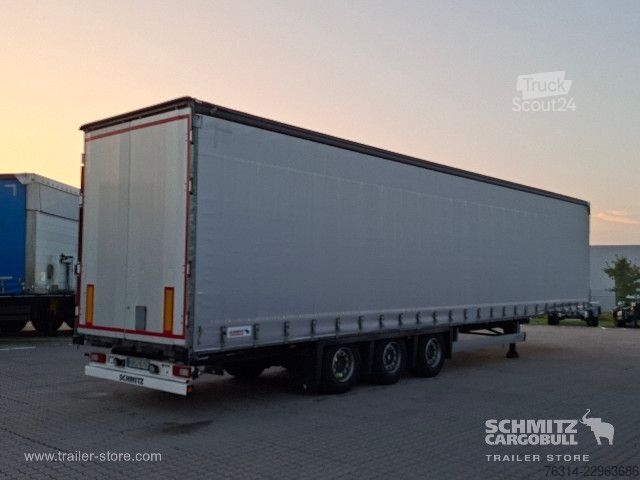 Otevřený návěs s plachtou Schmitz Cargobull Curtainsider Mega Getränke