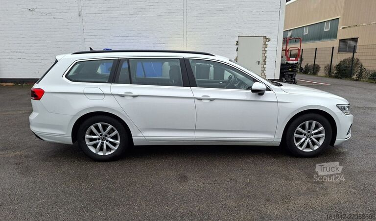 Minibus VW Passat Variant