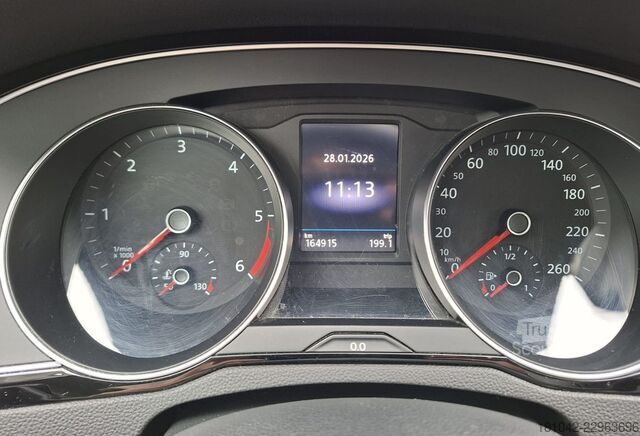 Minibus VW Passat Variant