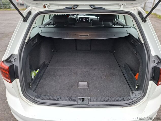 Minibus VW Passat Variant