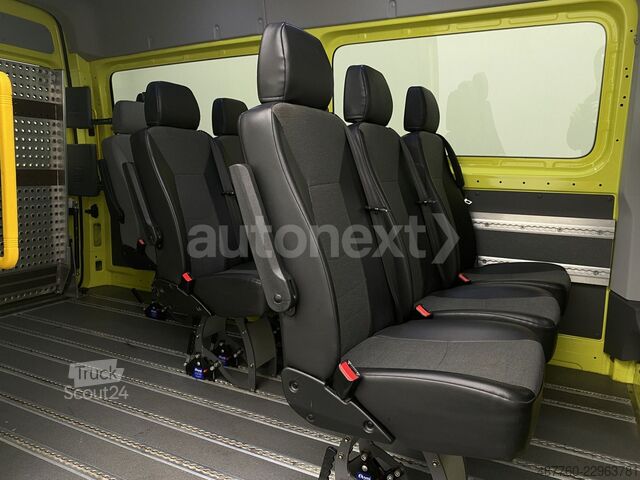 Minibuss VW Crafter 35 Aut. *Rollstuhl-Rampe* 8-Sitze (5615)