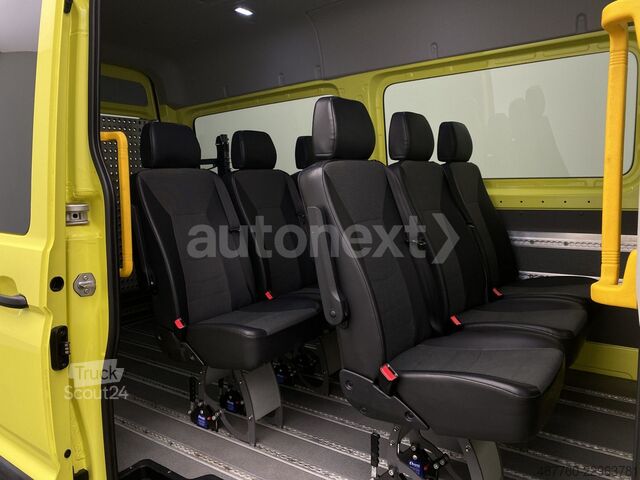 Minibuss VW Crafter 35 Aut. *Rollstuhl-Rampe* 8-Sitze (5615)