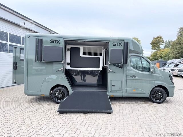 Boskapstransportör RENAULT Master STX 5 Sitzer Haras ex. Lang Automatik