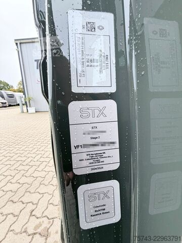Boskapstransportör RENAULT Master STX 5 Sitzer Haras ex. Lang Automatik