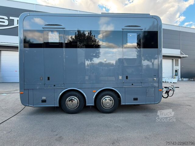 Hästtransportsläp  STX Trailer  4 Pferde Wohnung, Dusche, Neu