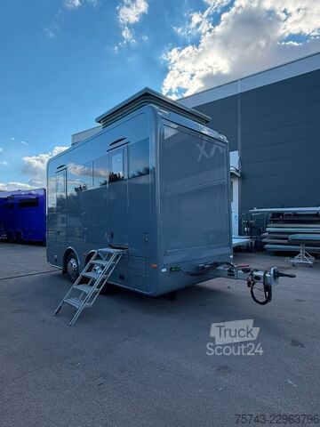 Hästtransportsläp  STX Trailer  4 Pferde Wohnung, Dusche, Neu
